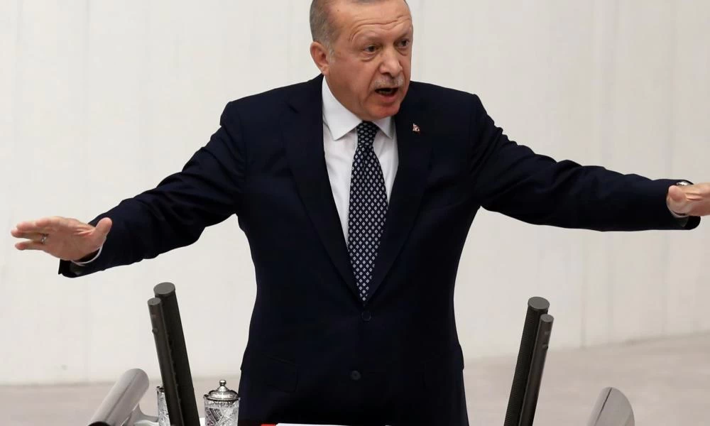 Τουρκία: Ο γιος του πολεμοχαρή «σουλτάνου» δεν έχει πάει στρατό!